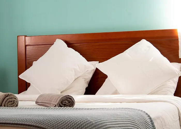 Baleal Guesthouse - Yoga Included בית הארחה בליאל