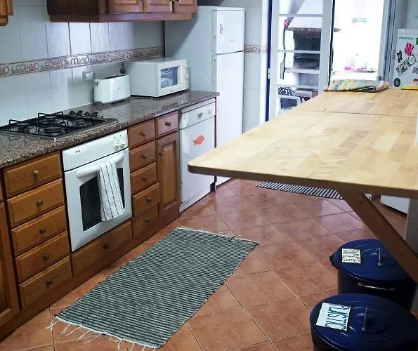 Baleal Guesthouse - Yoga Included בית הארחה בליאל
