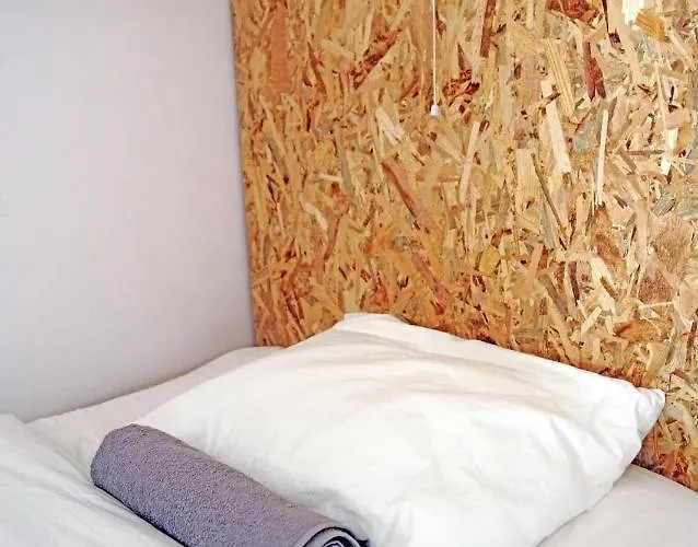 Baleal Guesthouse - Yoga Included בליאל